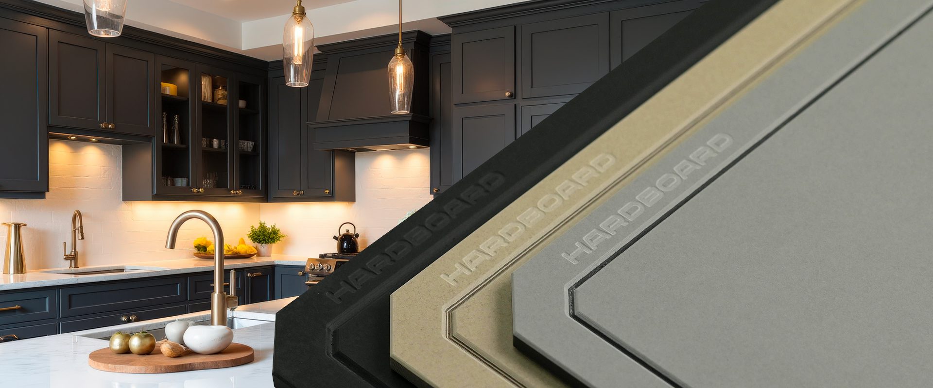 HARDBOARD Schneidebretter in Graphit, Sand und Grau – nachhaltiges Design aus Paperstone in moderner Küche.