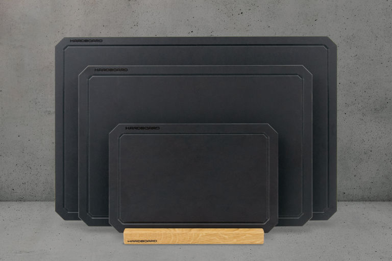 HARDBOARD Bundle S+M+L in Graphit – drei Schneidebretter aus Paperstone, mit oder ohne Saftrille, langlebig und stilvoll.